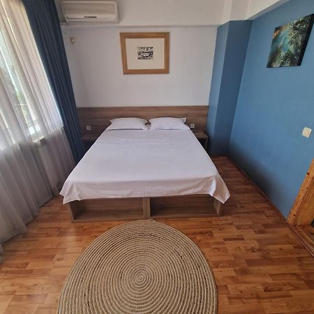 Poarta Apelor Hotel Sarichioi Buitenkant foto