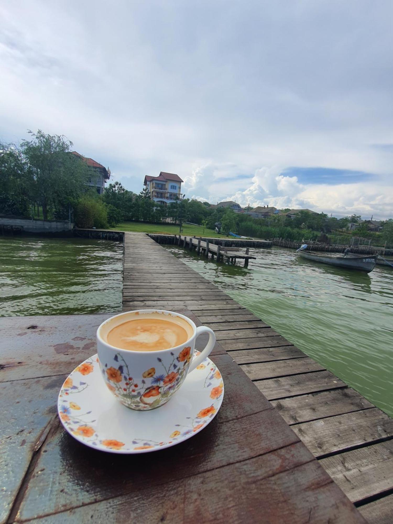 Poarta Apelor Hotel Sarichioi Buitenkant foto