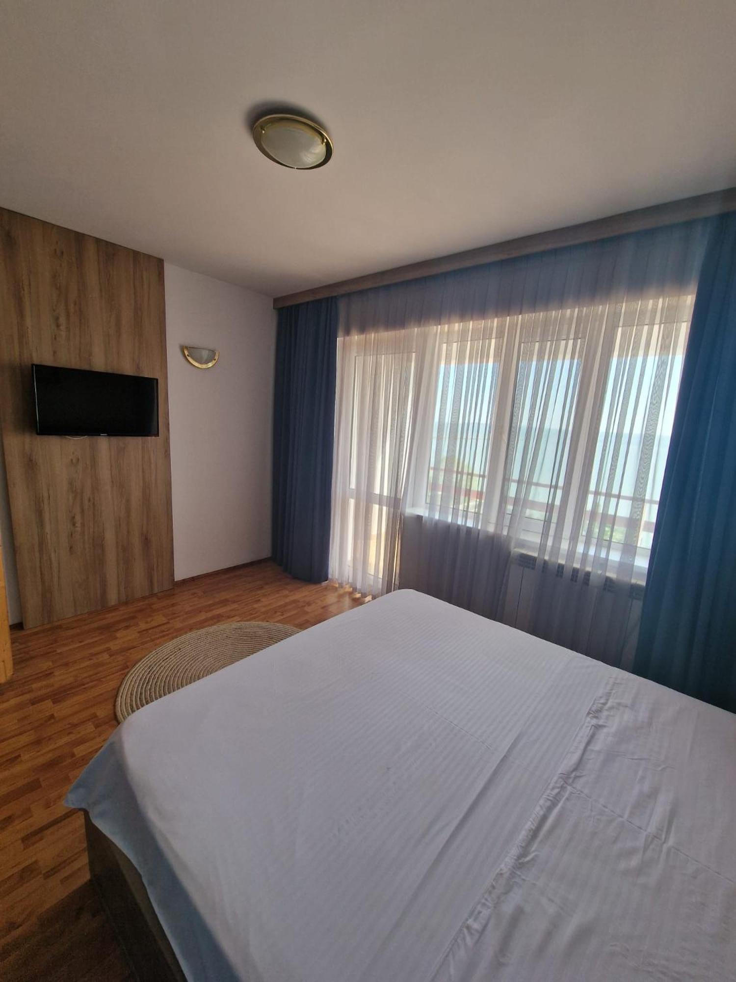 Poarta Apelor Hotel Sarichioi Buitenkant foto
