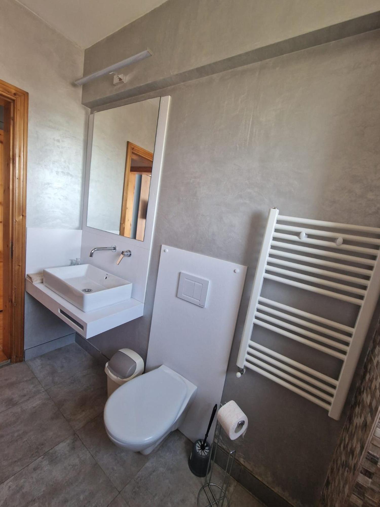 Poarta Apelor Hotel Sarichioi Buitenkant foto