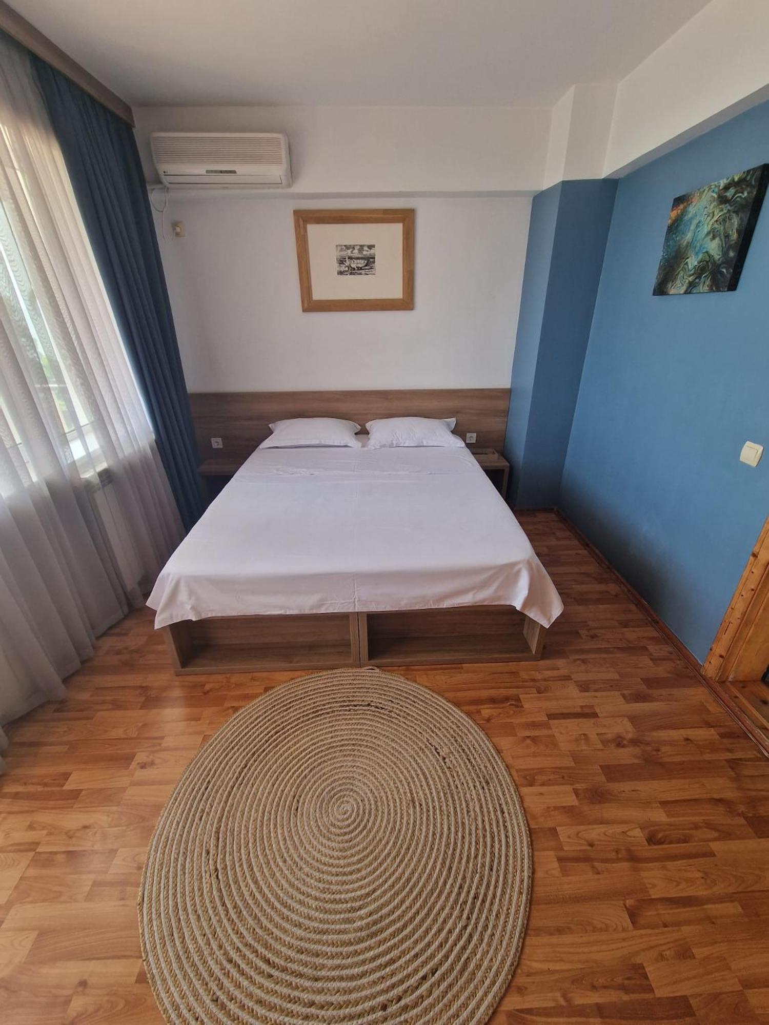 Poarta Apelor Hotel Sarichioi Buitenkant foto